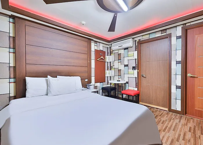 Picasso Hotel 3*